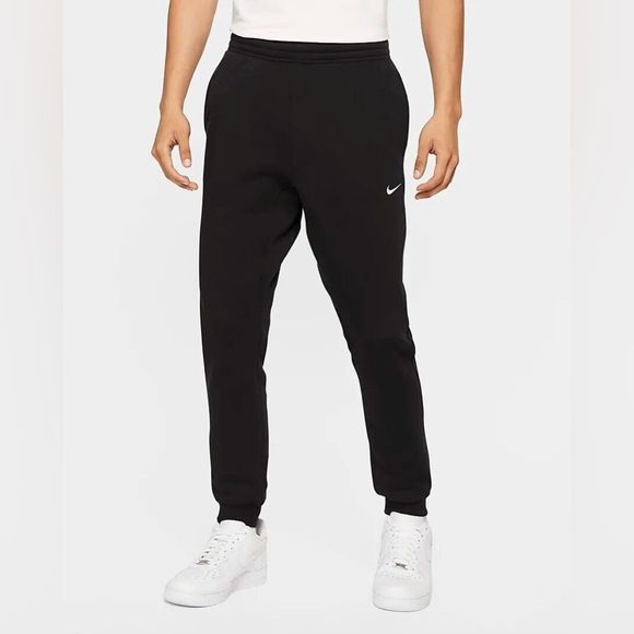 Nike Club Sportswear Tapered Training Pants Black - Picture 1 of 11
